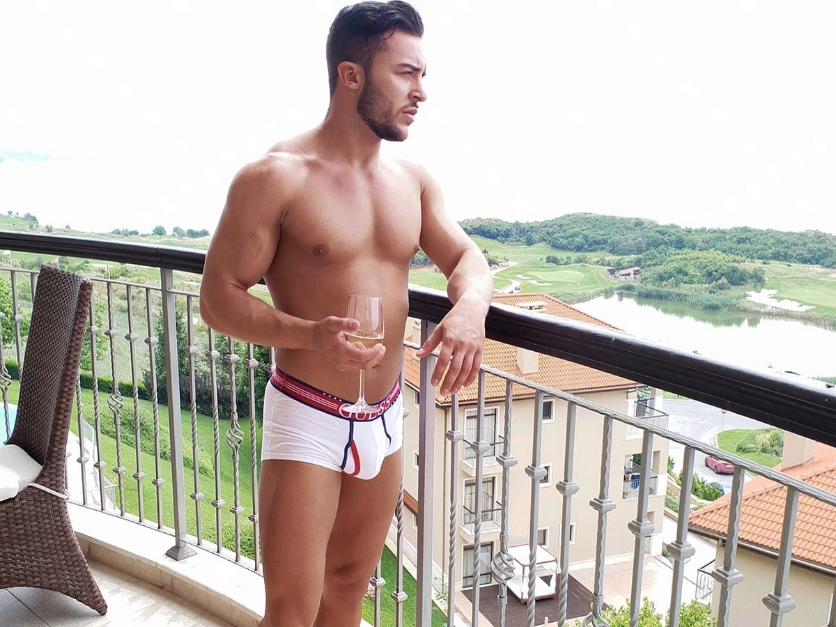 Alexxino