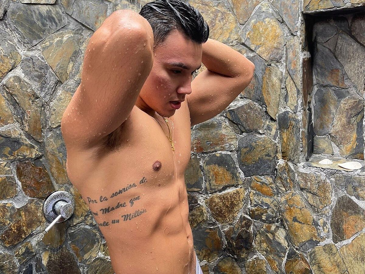 Noah Avery