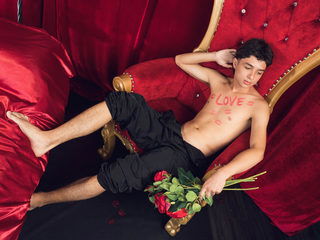 Ethan Lowell