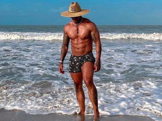 Tomy Maylon