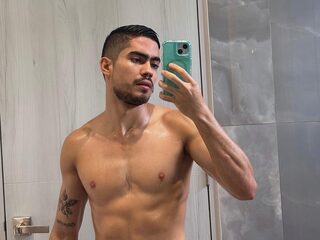 Alec Daddario