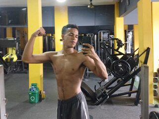Axton Vera