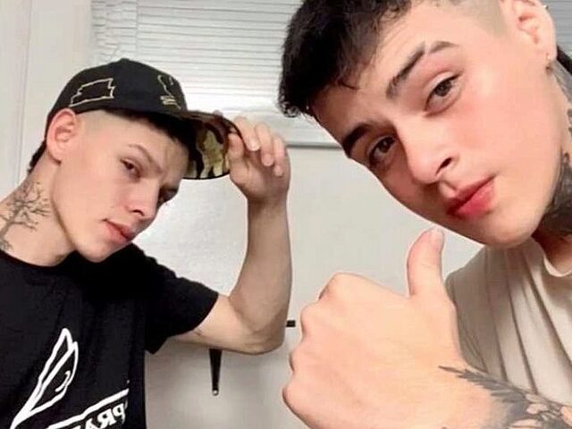 Maxx Williamm & John Sally