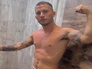 Aharon Valentino